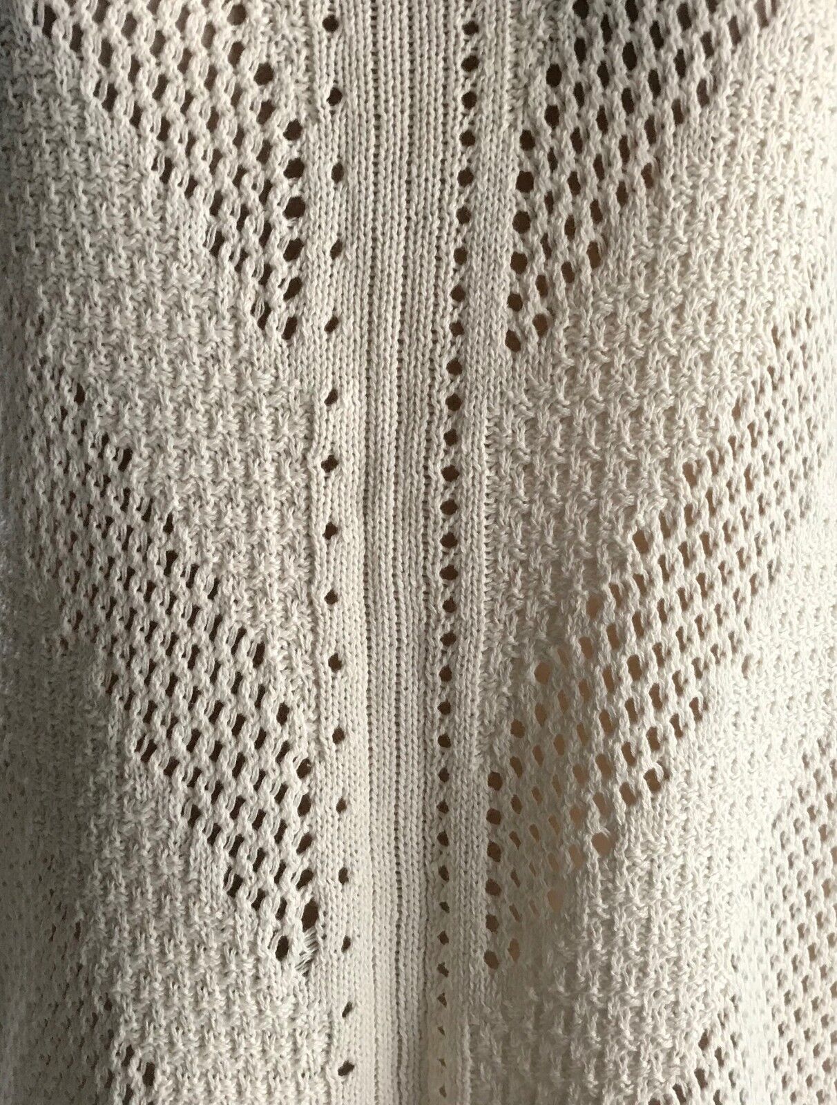 LEE COOPER Knit Top Cream Pointelle Chevron Fringe Trim Sleeveless Size M 12 NEW