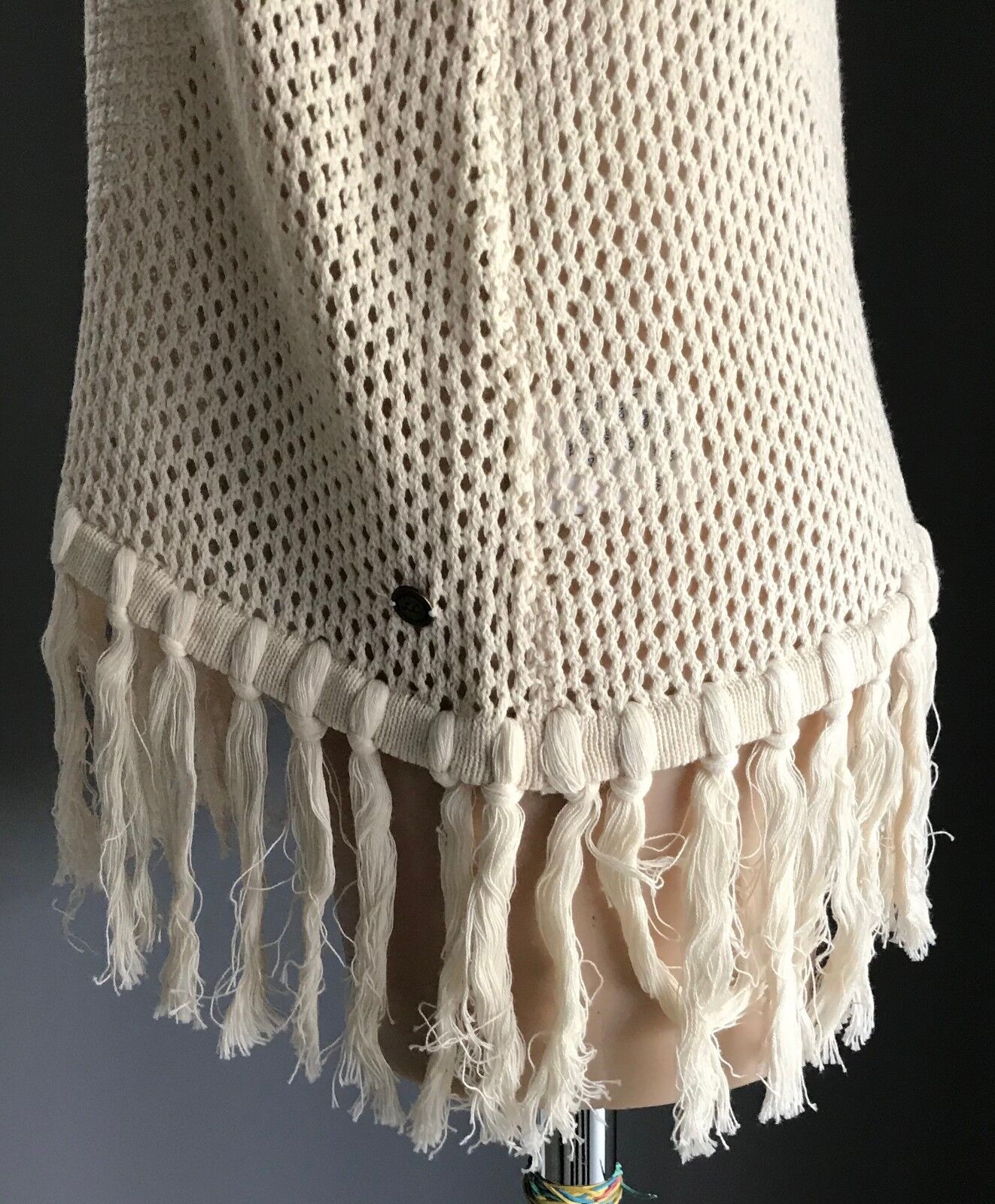 LEE COOPER Knit Top Cream Pointelle Chevron Fringe Trim Sleeveless Size M 12 NEW