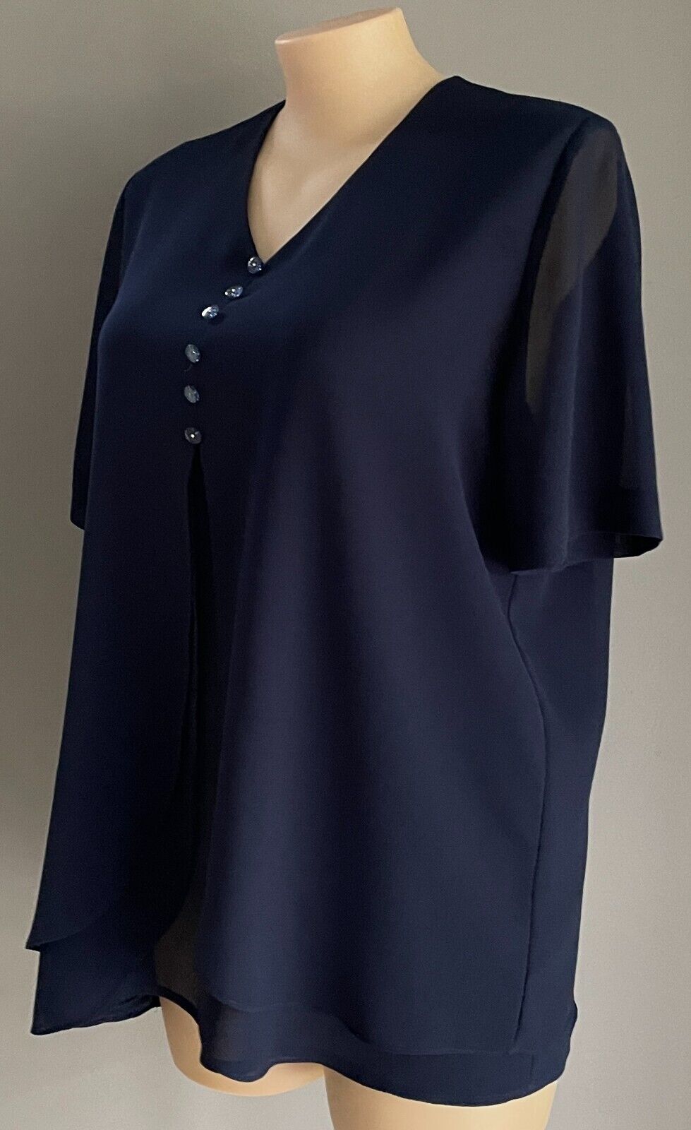 JAKI K Navy Short Sleeve Layered Blouse Plus Size 20 Decorative Buttons Zip Back