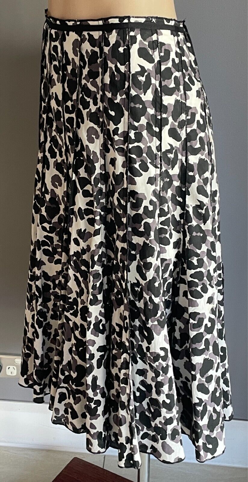 PARRAKEETS Skirt White Black Grey A-Line Panel Leopard Size 16 Cotton Lined