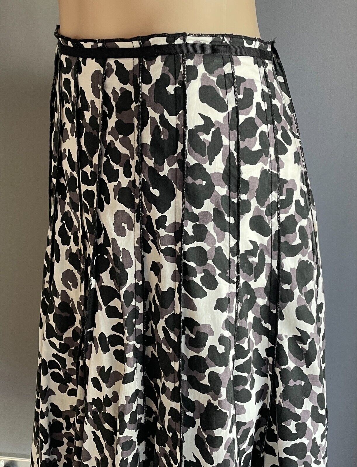PARRAKEETS Skirt White Black Grey A-Line Panel Leopard Size 16 Cotton Lined