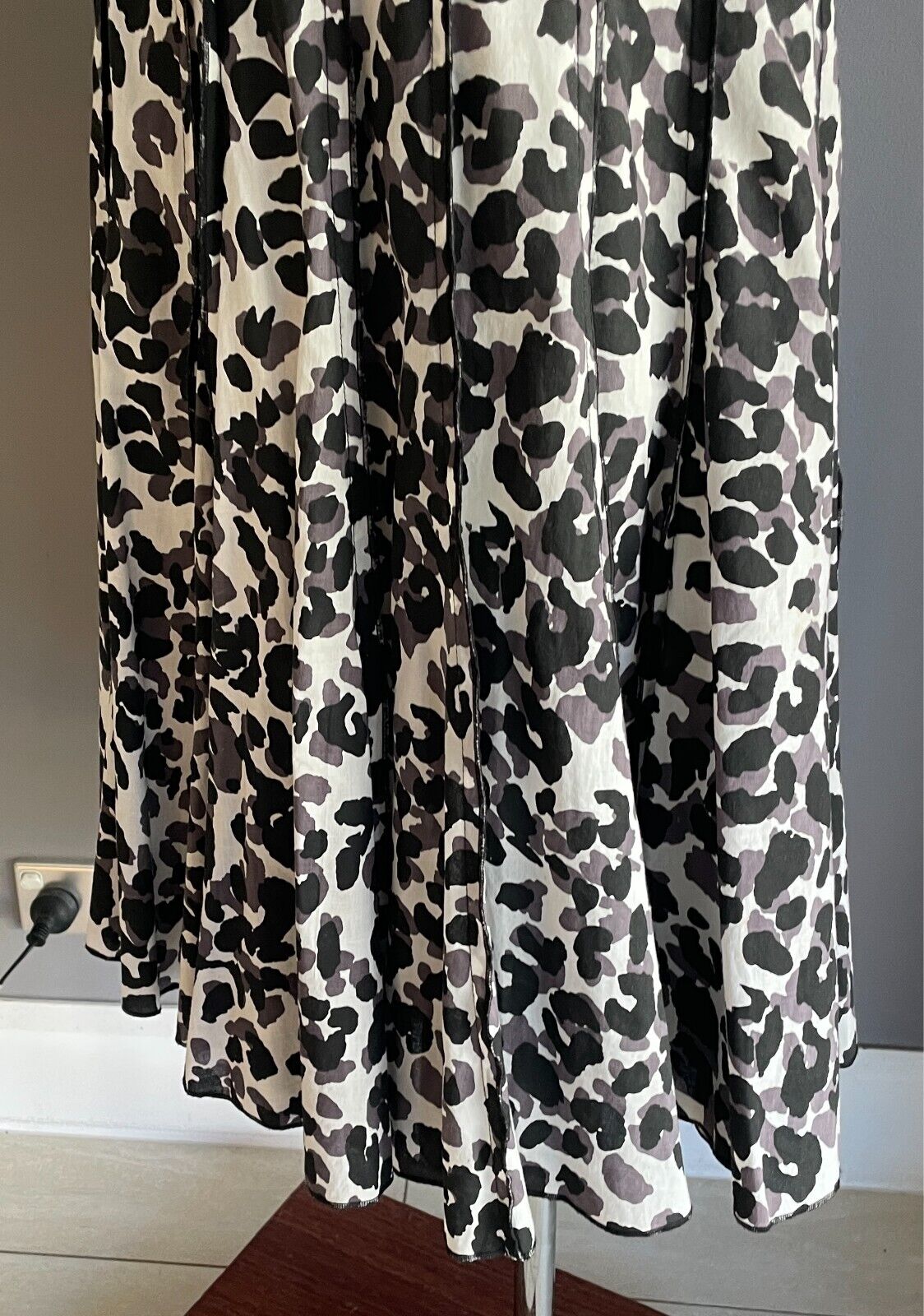 PARRAKEETS Skirt White Black Grey A-Line Panel Leopard Size 16 Cotton Lined