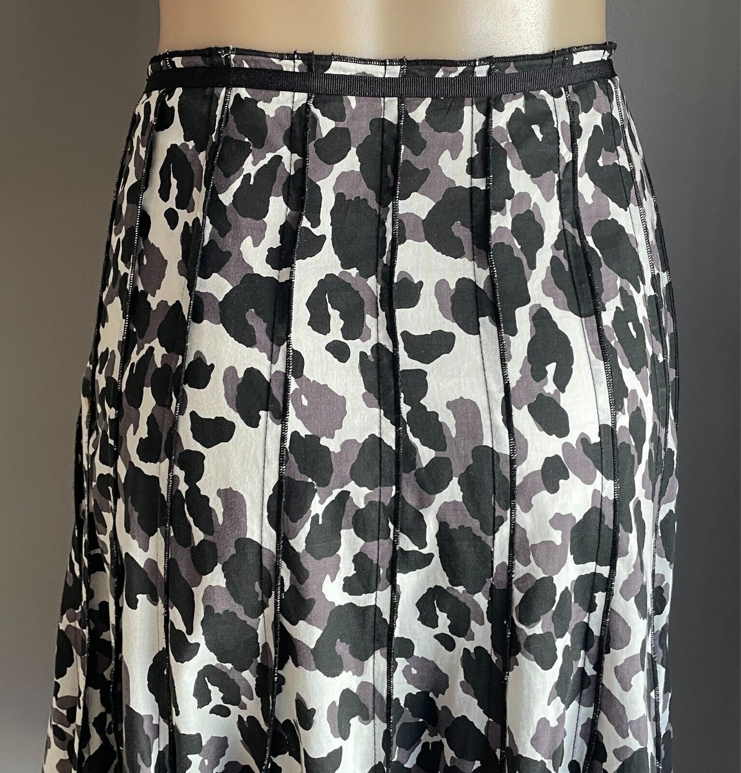PARRAKEETS Skirt White Black Grey A-Line Panel Leopard Size 16 Cotton Lined