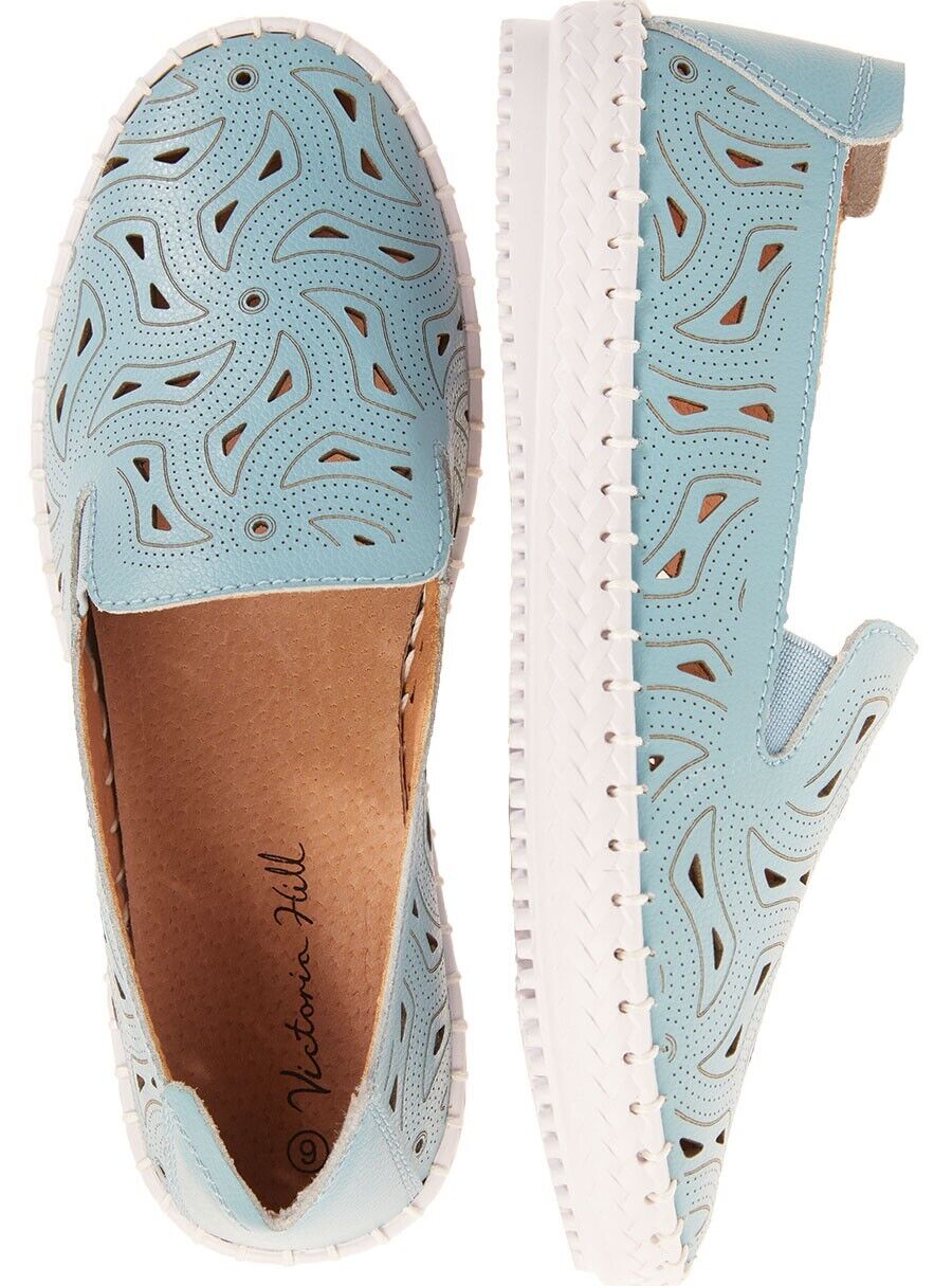 VICTORIA HILL Sneakers Aqua Leather Cut Out Pull One White Rubber Sole Size 10