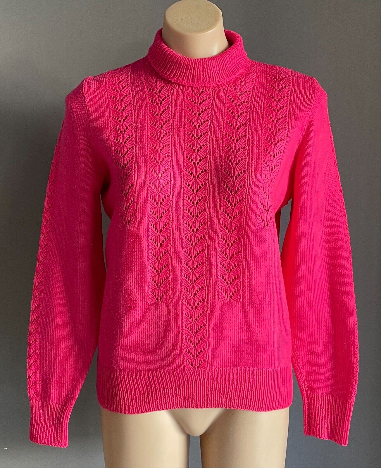 Pink Decorative Knit Stitch Jumper Long Sleeves Size 10 Roll Neck