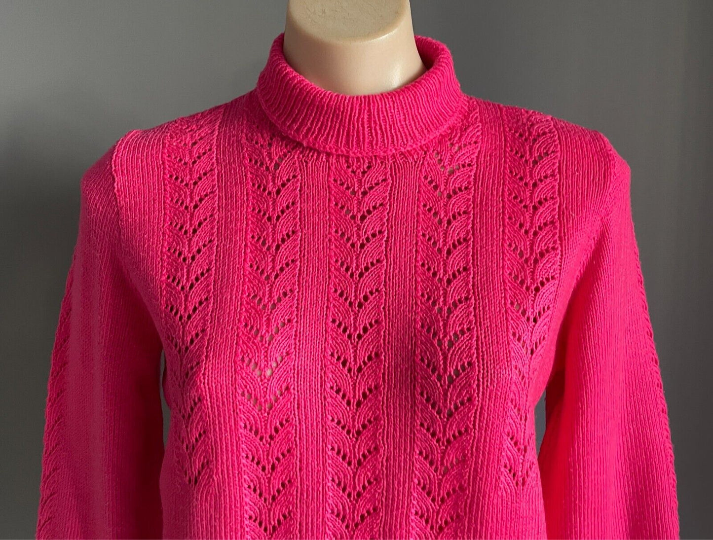 Pink Decorative Knit Stitch Jumper Long Sleeves Size 10 Roll Neck
