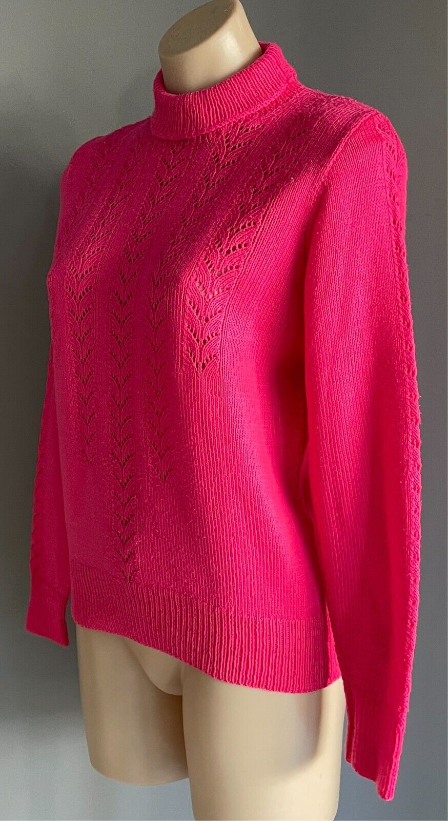Pink Decorative Knit Stitch Jumper Long Sleeves Size 10 Roll Neck