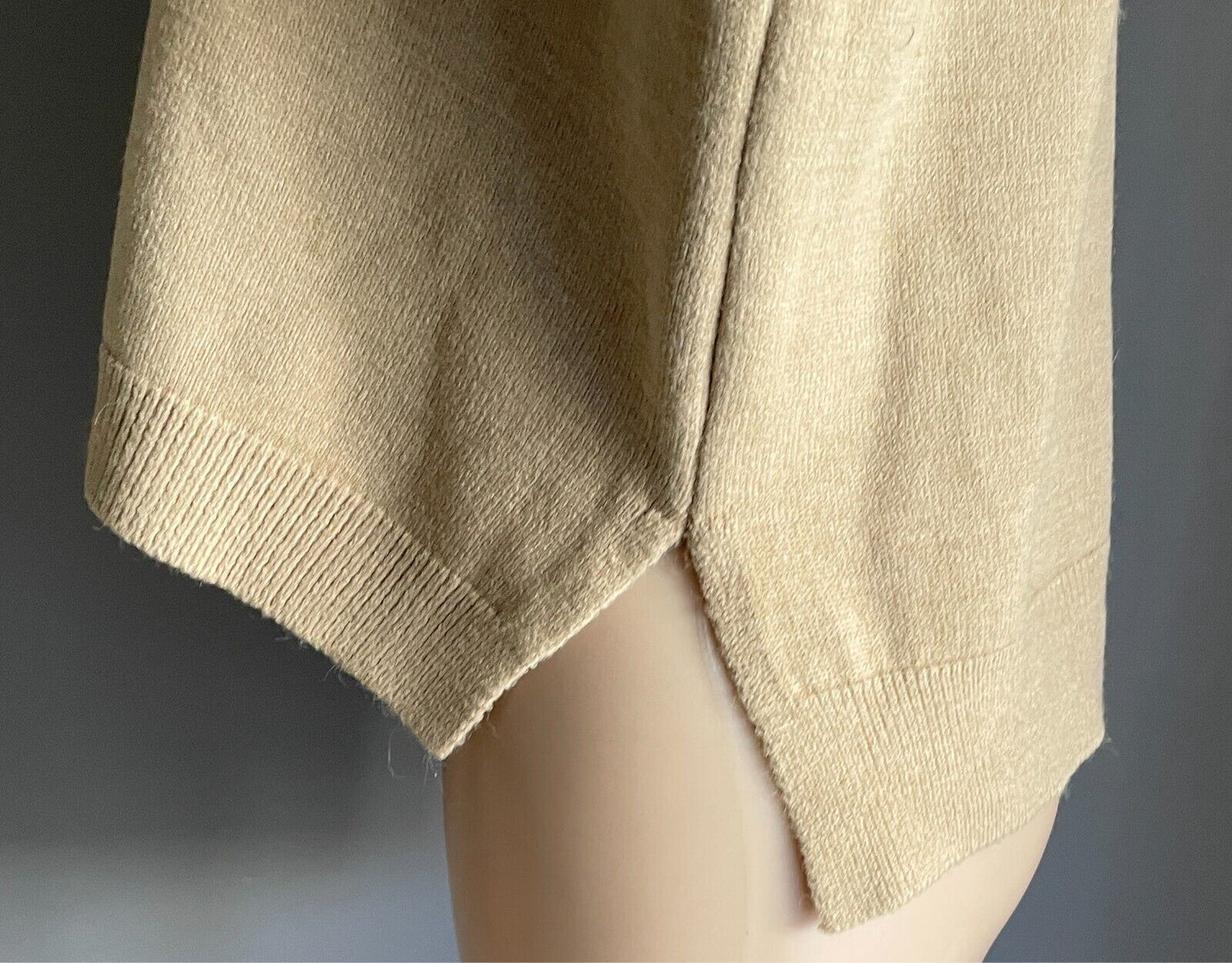 Knit Jumper Beige Sweater Long Bell Sleeves Size 16 V Neck Relaxed Fit