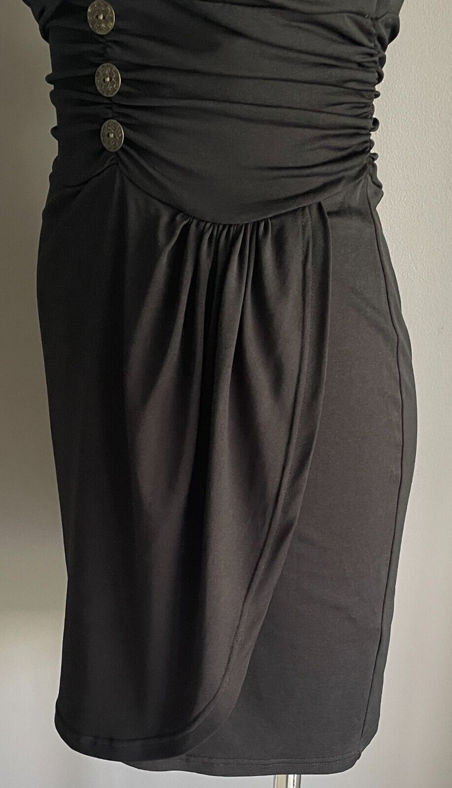 BLUEJUICE Mini Dress Black Strapless Ruched Gathered Bodice Size 10 Button Trim