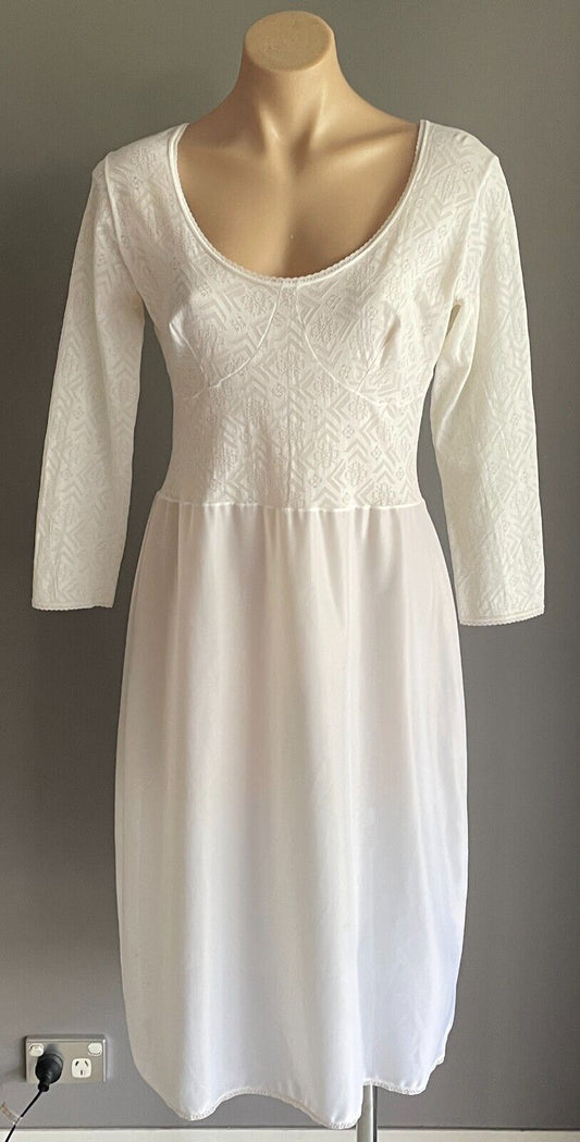 IT'S A PLEASURE White Long Sleeve Body Lace Spencer Slip Size L Vintage