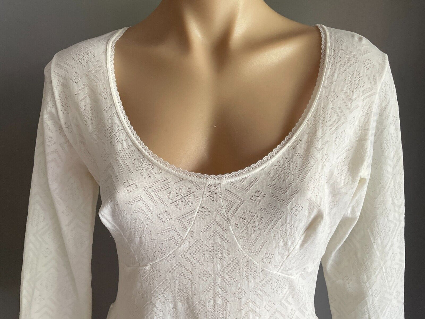 IT'S A PLEASURE White Long Sleeve Body Lace Spencer Slip Size L Vintage