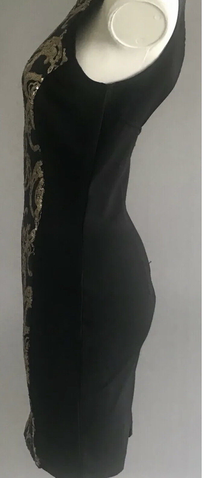 BARDOT Dress Sheath Black Sleeveless w Black & Gold Sequin Trim Ladies Sz 8 NEW