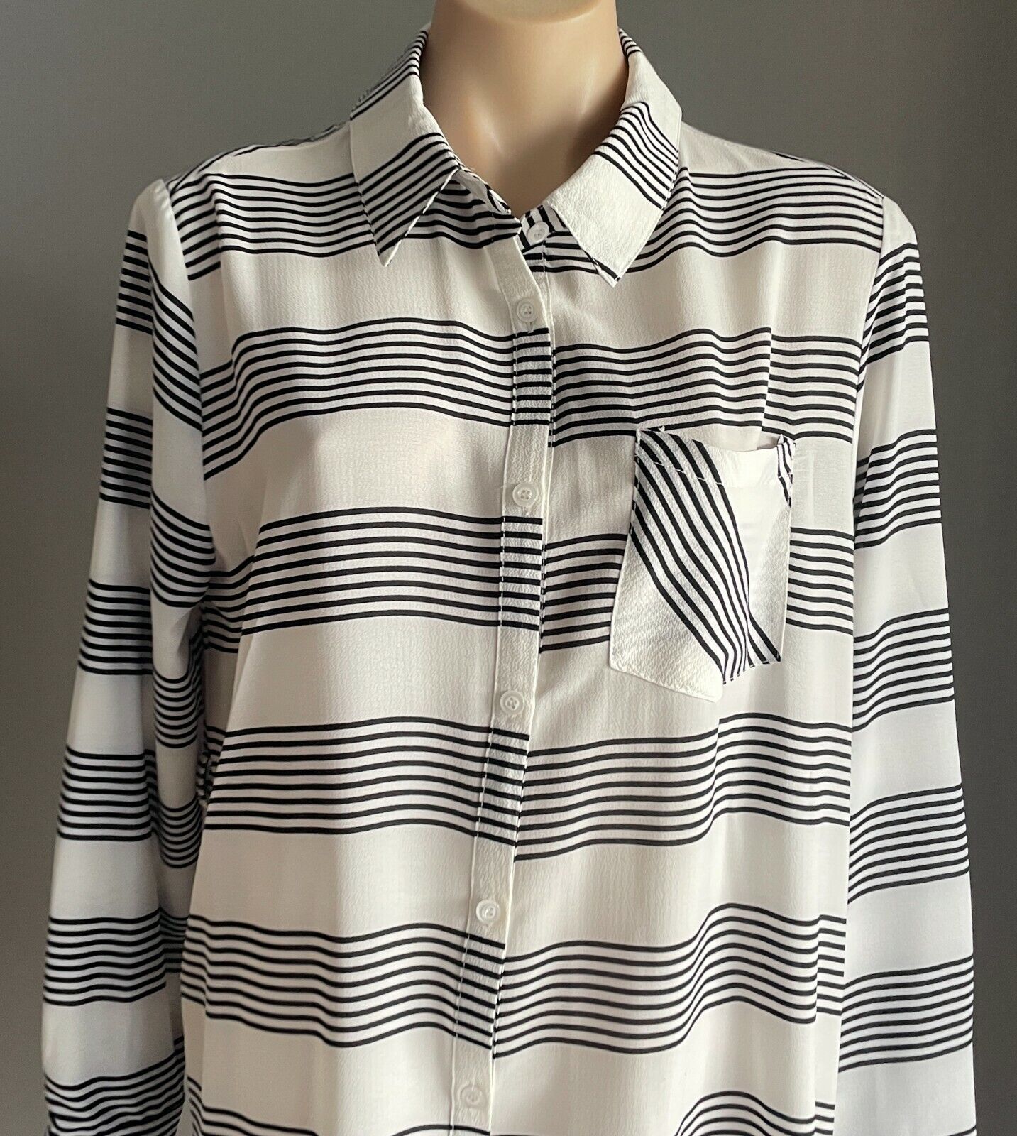 PAPER SCISSORS Shirt White & Black Stripe Long Length Blouse Size 16 NEW