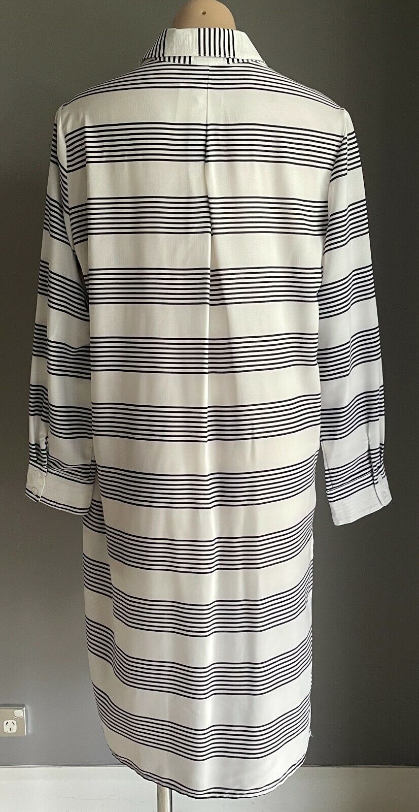 PAPER SCISSORS Shirt White & Black Stripe Long Length Blouse Size 16 NEW