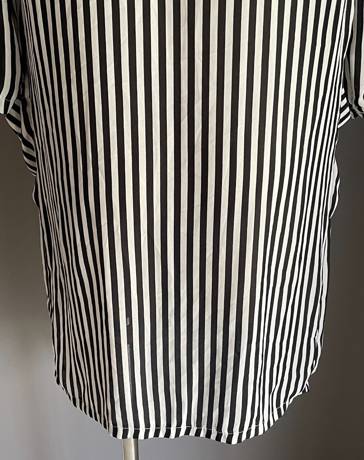 PAPER CLOSET Black White Stripe Waterfall Drape Jacket Size 6 Ruched 3/4 Sleeves