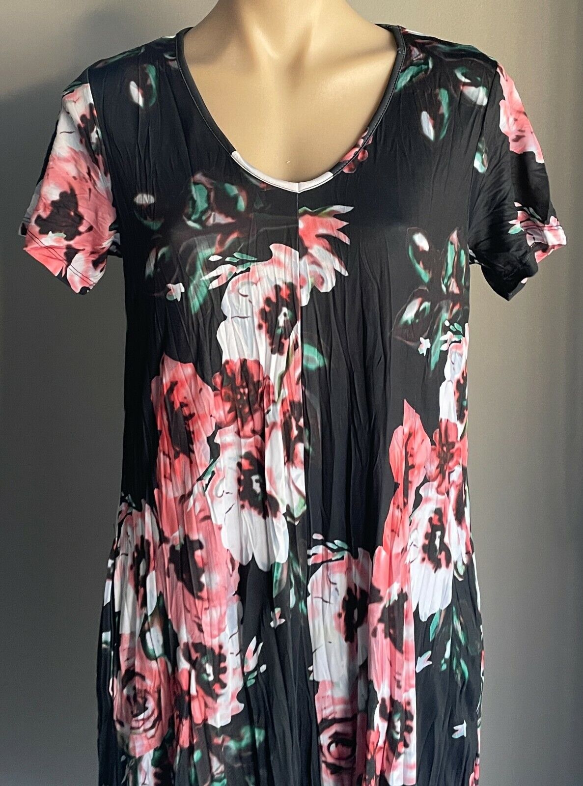 CORDELIA Street Black Dress Floral Crinkle Crease Fabric Short Sleeve Size 10