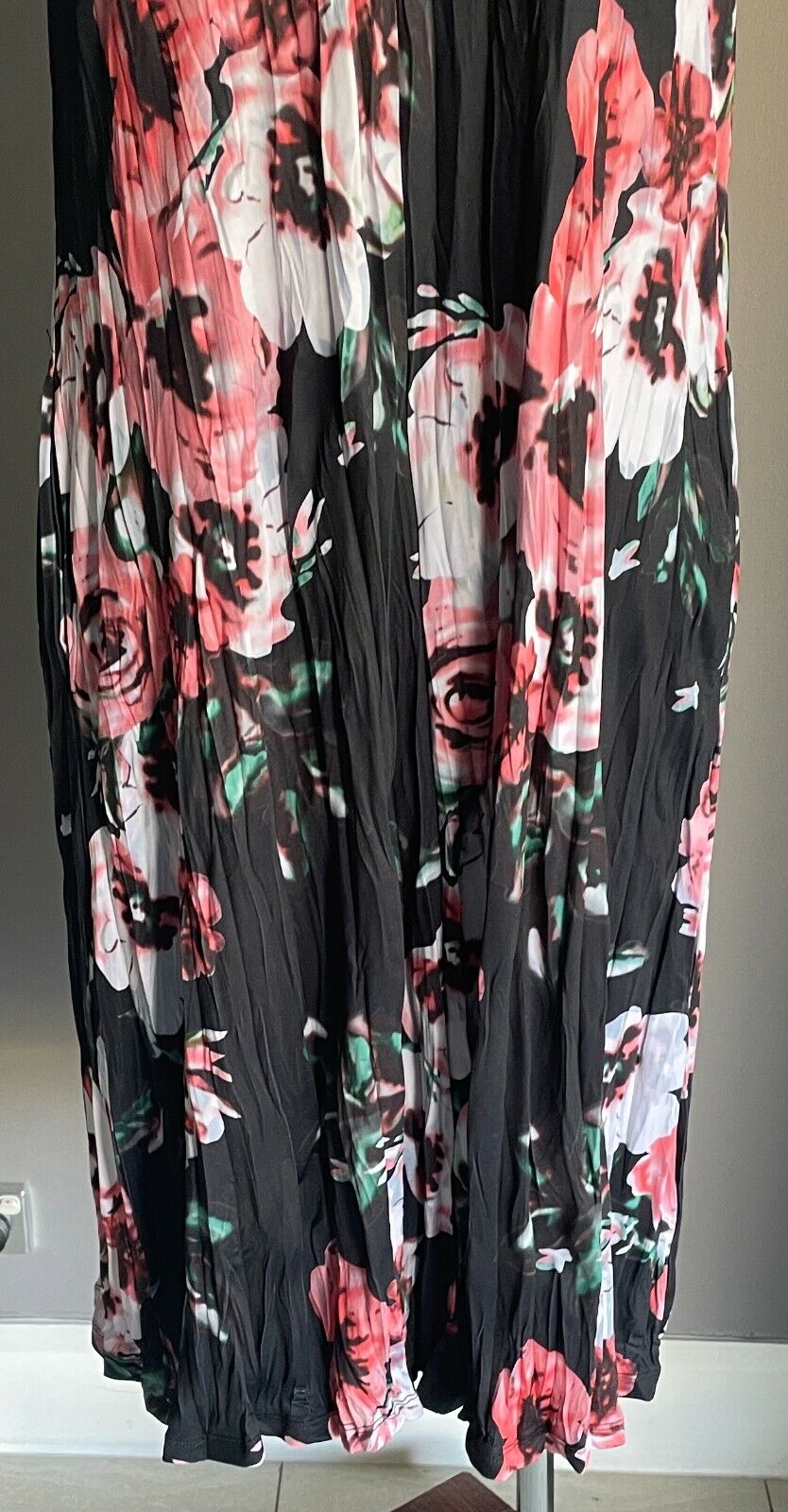 CORDELIA Street Black Dress Floral Crinkle Crease Fabric Short Sleeve Size 10