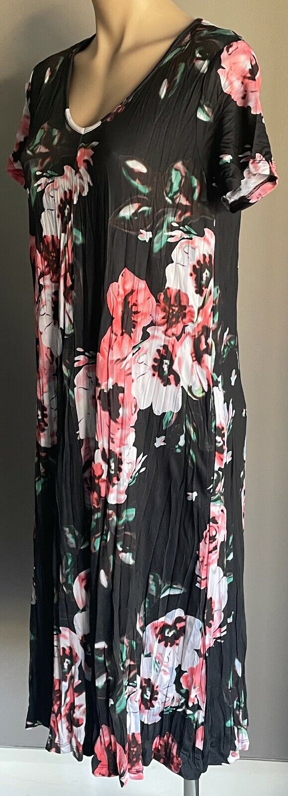 CORDELIA Street Black Dress Floral Crinkle Crease Fabric Short Sleeve Size 10
