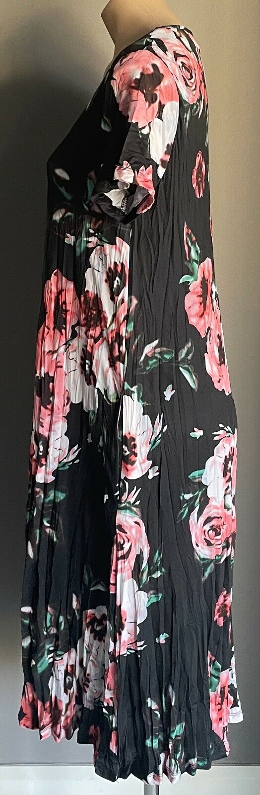 CORDELIA Street Black Dress Floral Crinkle Crease Fabric Short Sleeve Size 10