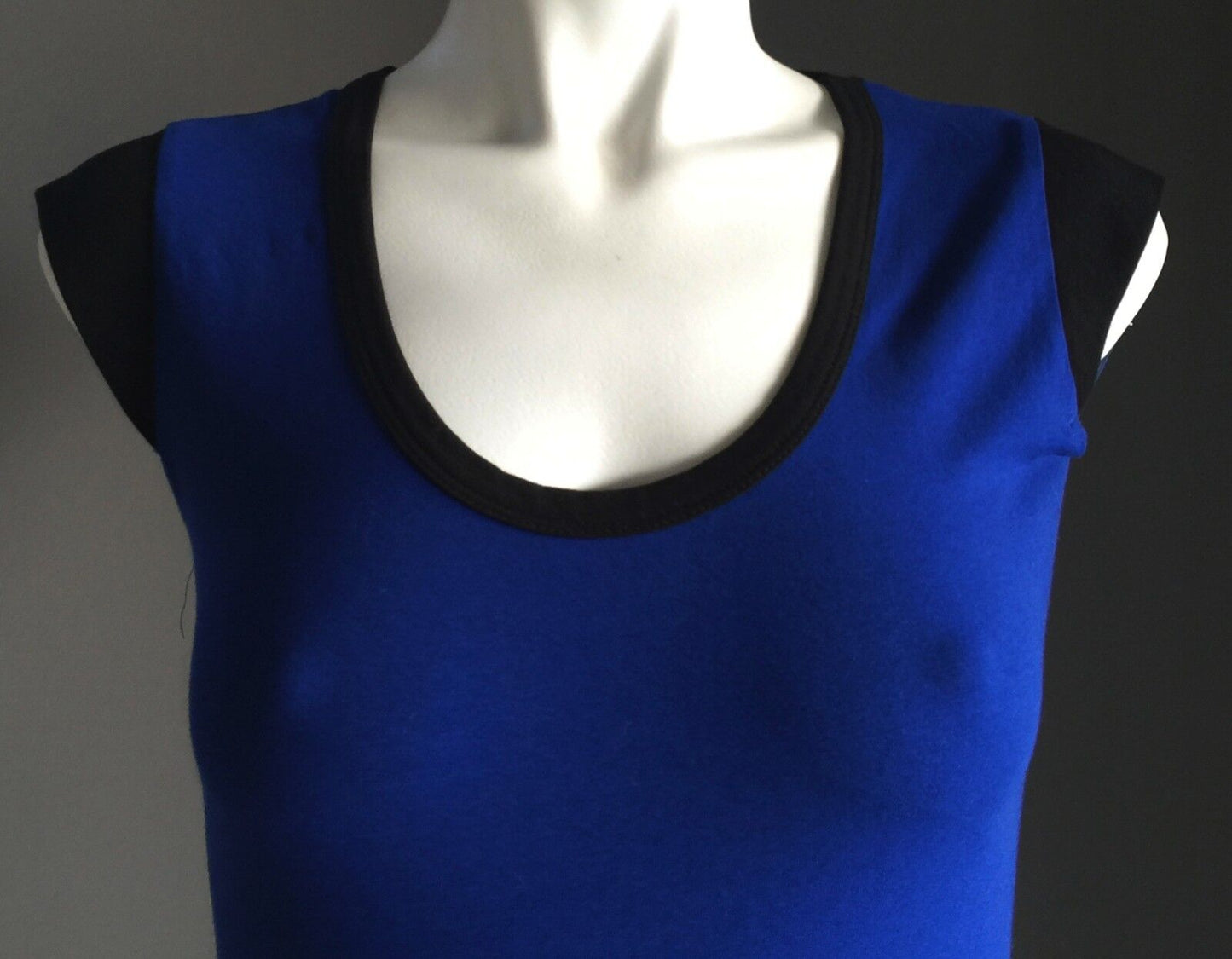 FRENCH CONNECTION Top Blue & Black Trim Cap Sleeve Stretch Size S 8