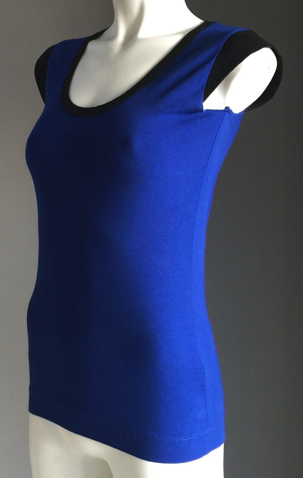 FRENCH CONNECTION Top Blue & Black Trim Cap Sleeve Stretch Size S 8