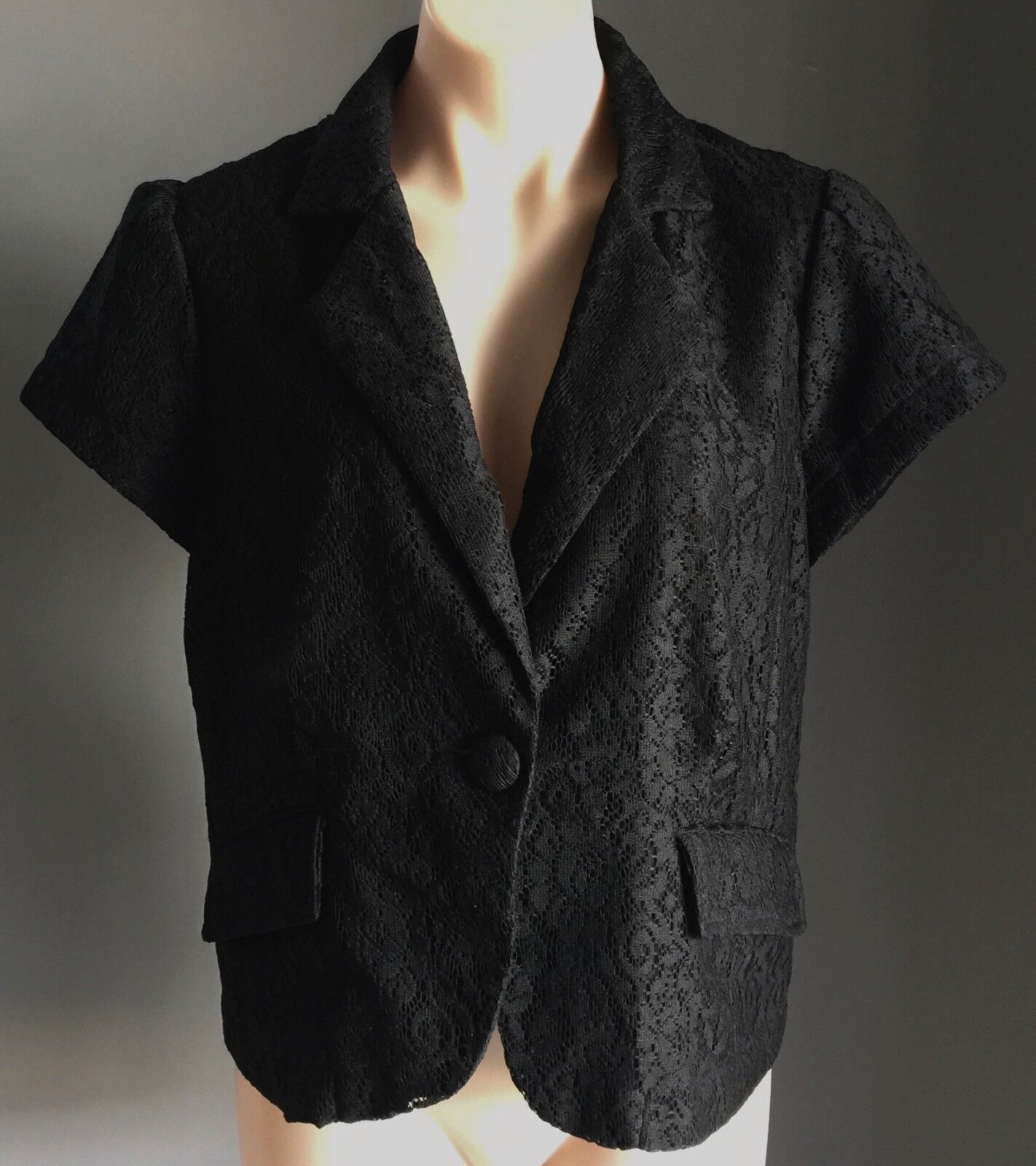 CROSSROADS Black Cap Sleeve Lined Lace Short Jacket Ladies Size 16 Gorgeous NEW