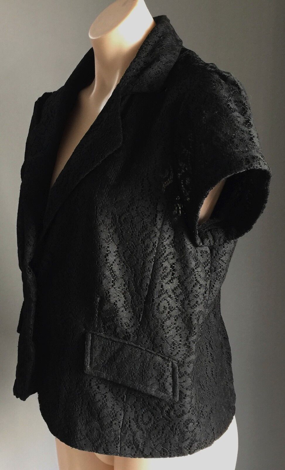 CROSSROADS Black Cap Sleeve Lined Lace Short Jacket Ladies Size 16 Gorgeous NEW