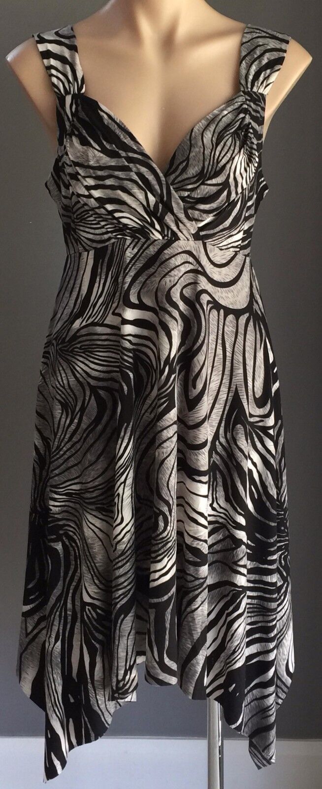 CROSSROADS Dress Taupe Beige Black Sleeveless Handkerchief Size M 10 12