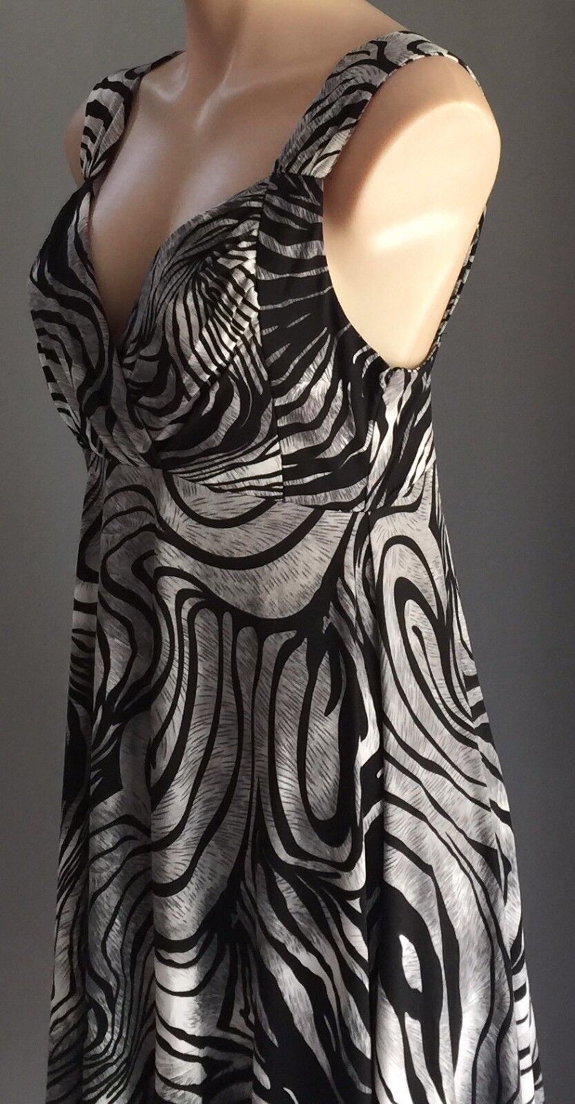 CROSSROADS Dress Taupe Beige Black Sleeveless Handkerchief Size M 10 12