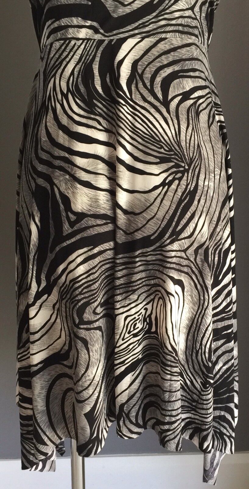 CROSSROADS Dress Taupe Beige Black Sleeveless Handkerchief Size M 10 12