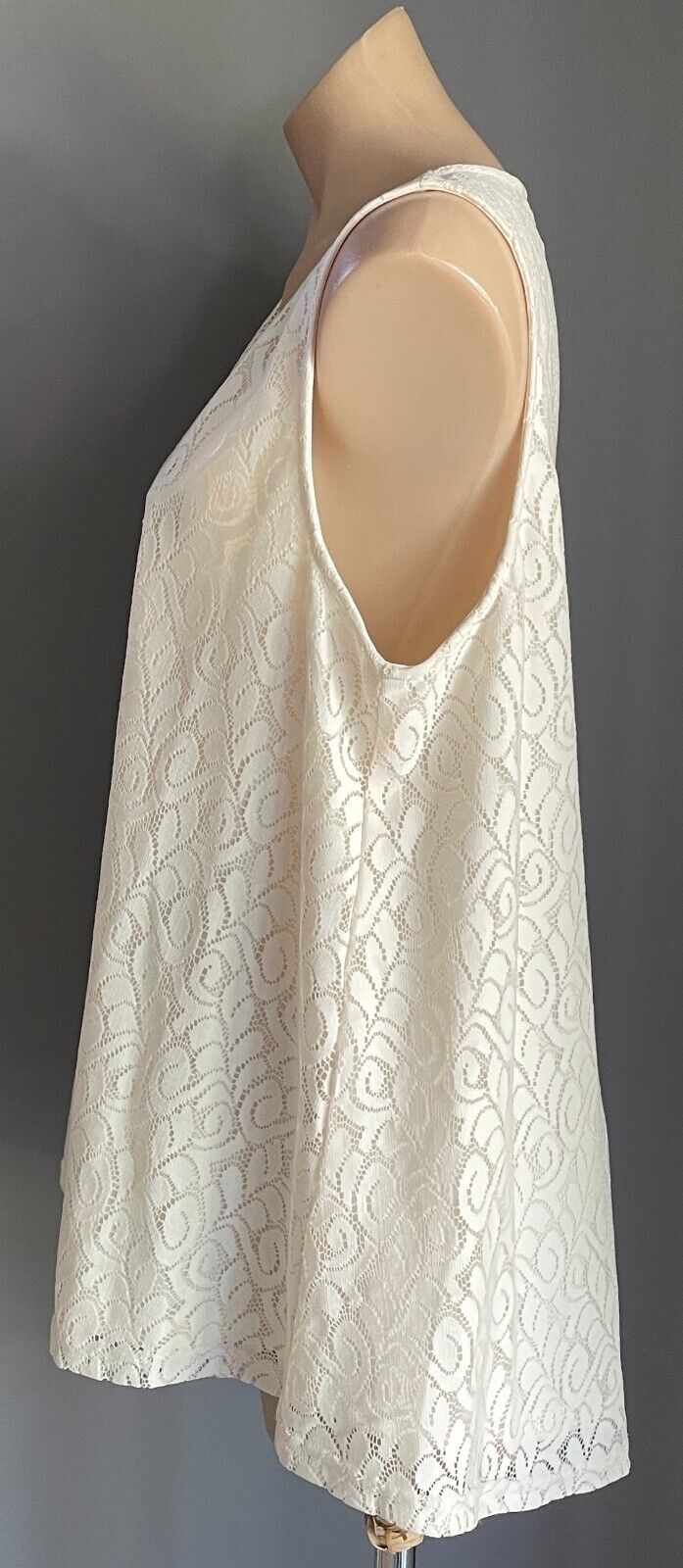 CROSSROADS Rio Festival Knit Top 4 LongLine Lace Cream Sleeveless Size 16 NEW