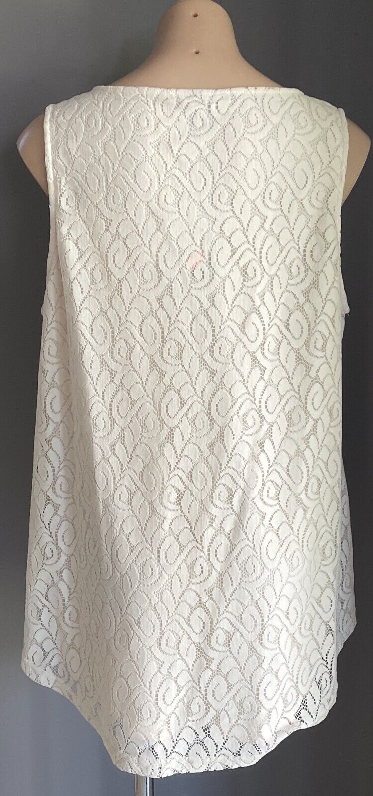 CROSSROADS Rio Festival Knit Top 4 LongLine Lace Cream Sleeveless Size 16 NEW