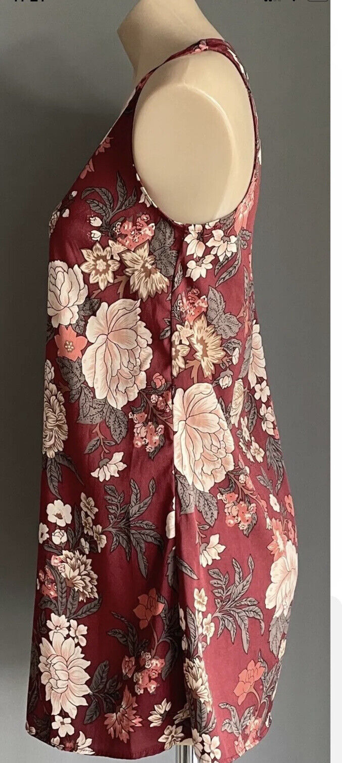 BILLIONS $ TRILLIONS Dress Maroon Floral Print Sleeveless A-Line Mini Size M 10