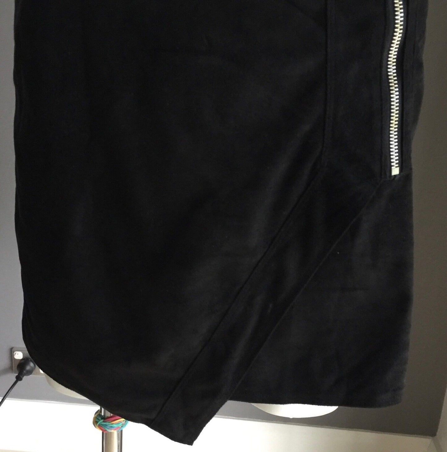 TEMT Mini Skirt Black Suede Look & Feel Asymmetric Hem Short Size 8 Retro