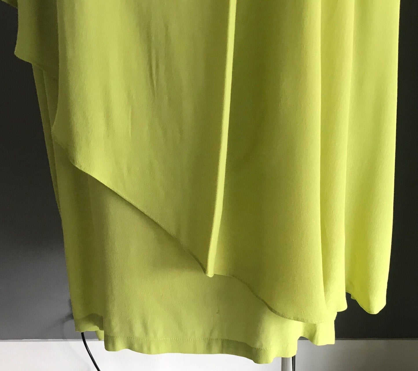 VIRTUELLE Drape Dress Chartreuse Green Sleeveless Bahamas Urban Chic Size 24 NEW