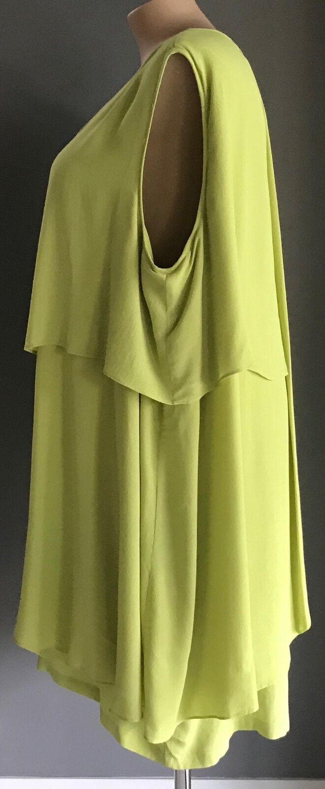 VIRTUELLE Drape Dress Chartreuse Green Sleeveless Bahamas Urban Chic Size 24 NEW