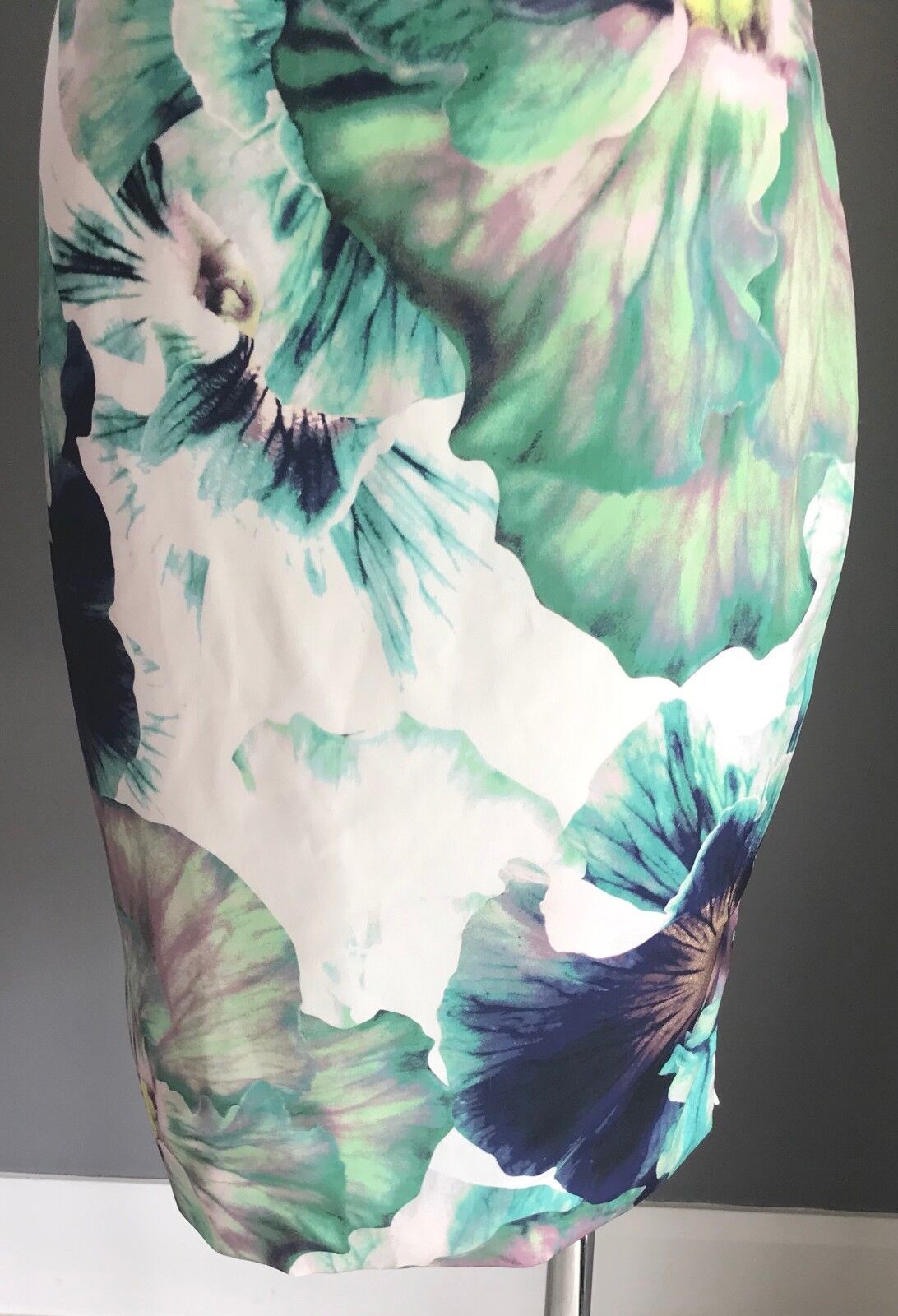 LOVERS WONDERLAND Floral Pencil Dress Sleeveless Y Back Size S 10