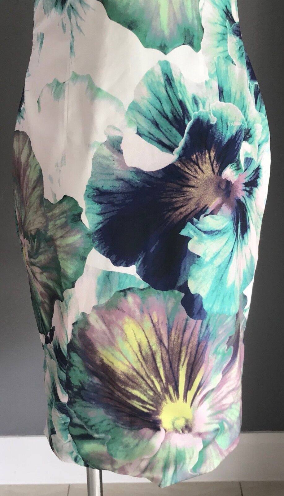 LOVERS WONDERLAND Floral Pencil Dress Sleeveless Y Back Size S 10