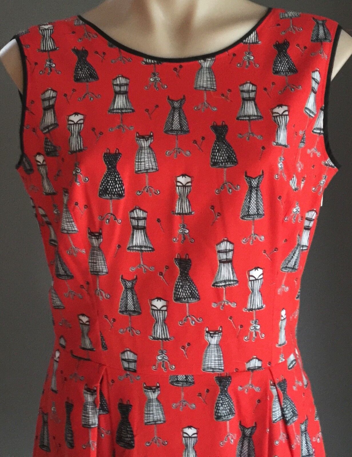 Vtg Pattern Dress Red Black White "Dressmaker Mannequin" Print Size 12 NEW