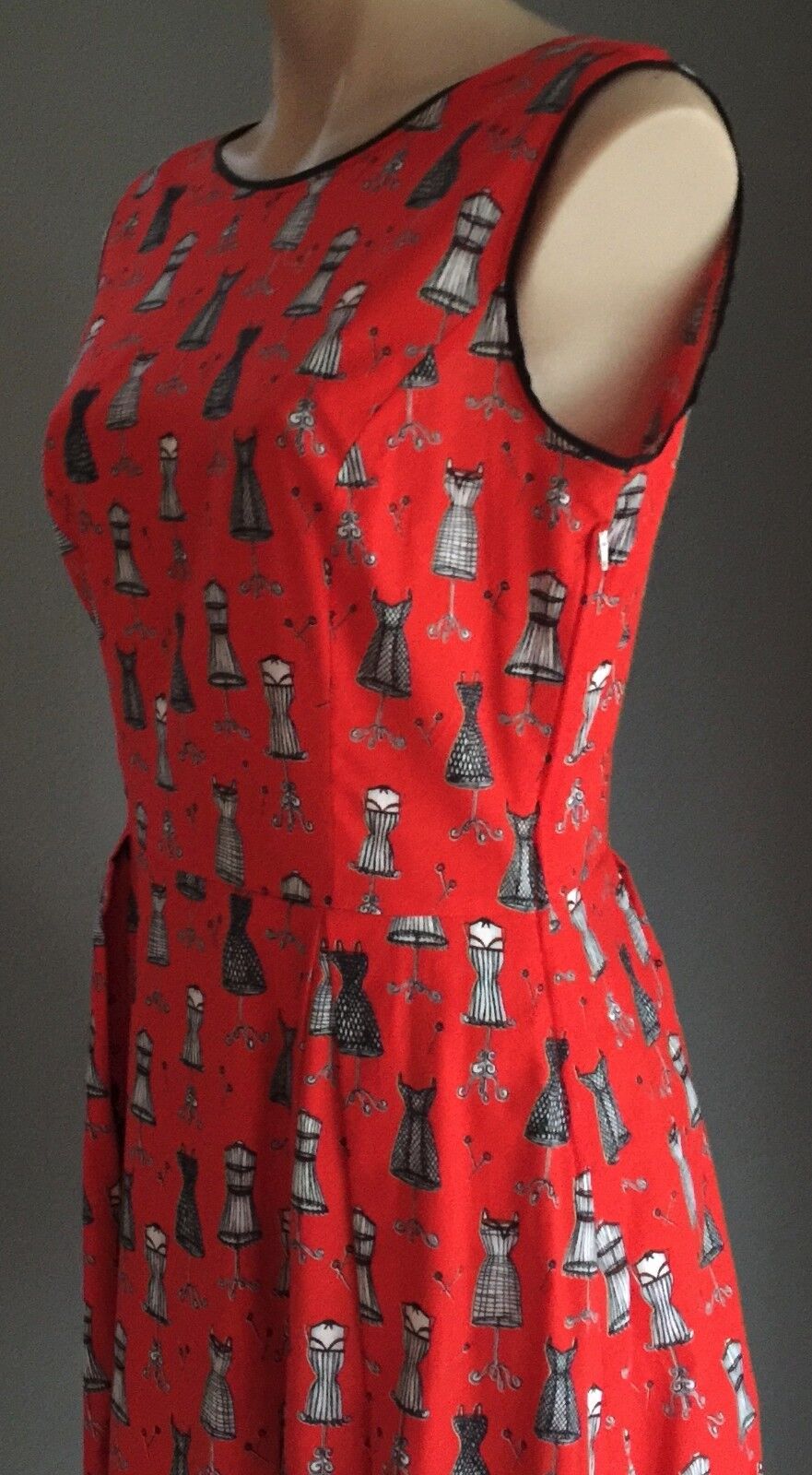 Vtg Pattern Dress Red Black White "Dressmaker Mannequin" Print Size 12 NEW