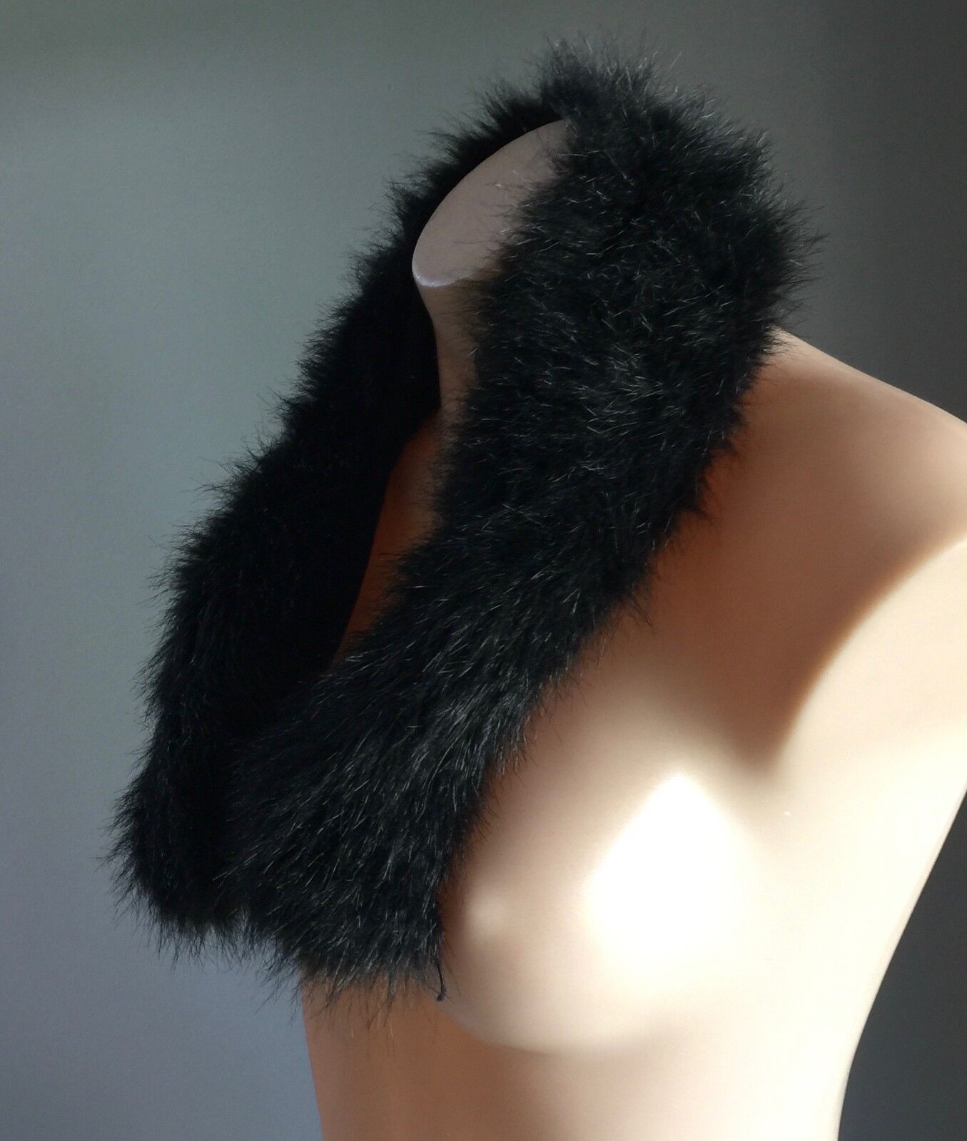 Ladies FAUX FUR BACK COLLAR Vintage Gem