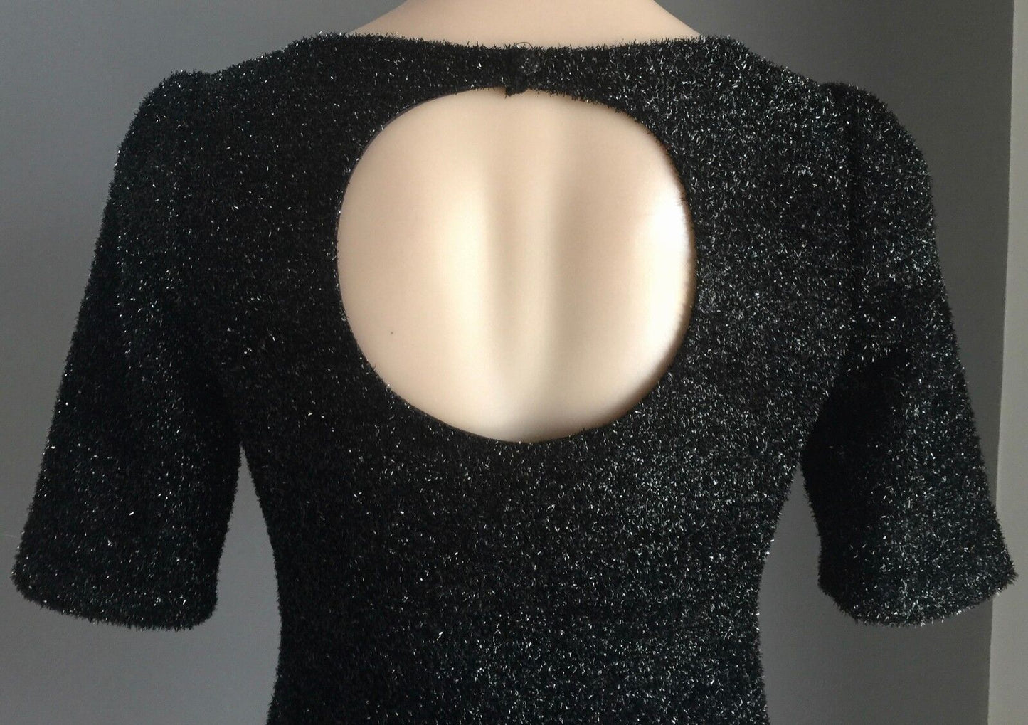 T by BETTINA LIANO Dress Black Lurex Cut Out Back Short Sleeve Mini Size 10 NEW