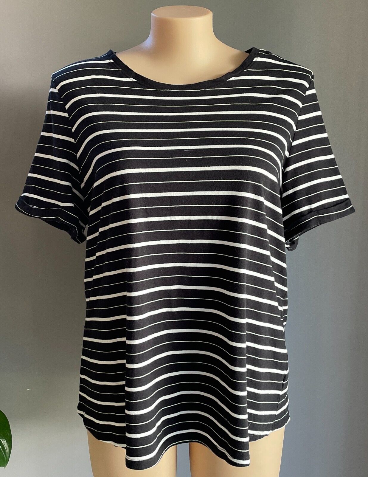 BELLE CURVE T-Shirt Black & White Stripe Short Cuffed Sleeve Plus Size 22 NEW