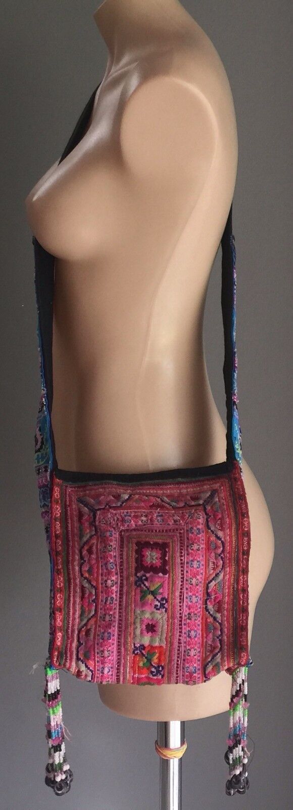 CROSS BODY SHOULDER BAG Multi Colour & Gold Fabric Zipped Top Beaded Tassels NEW