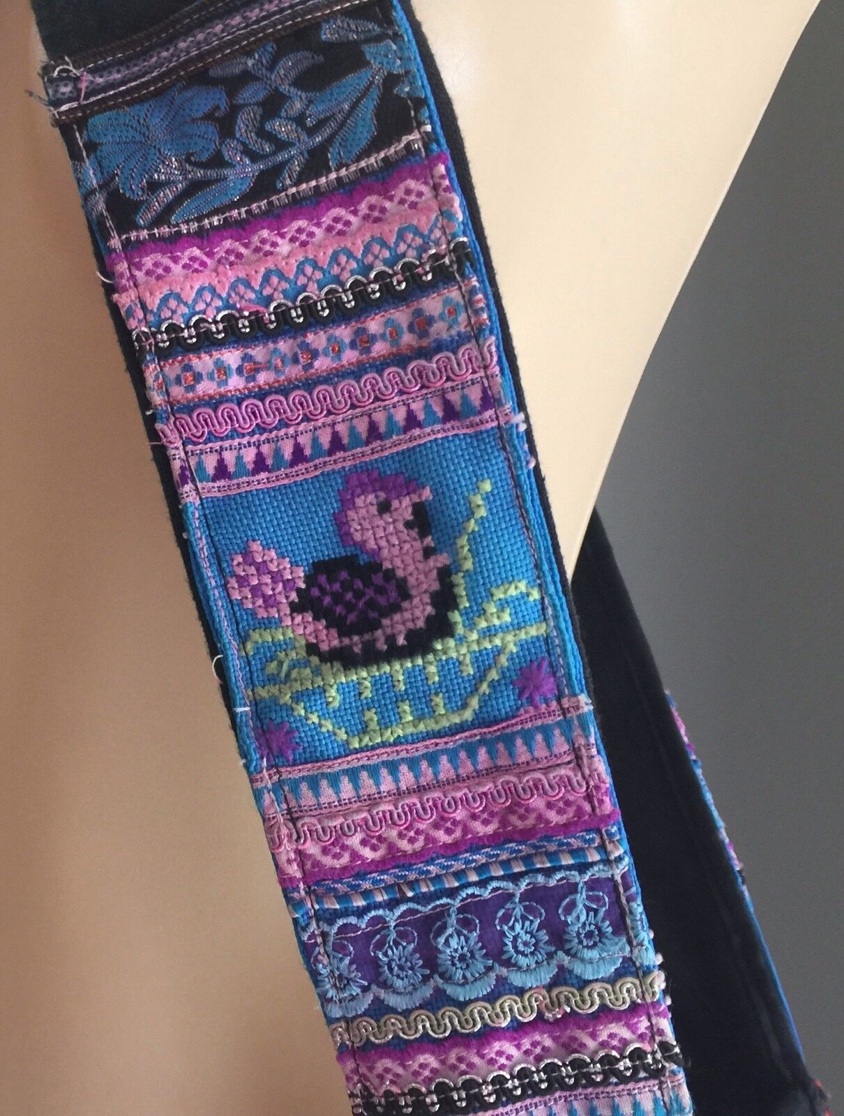 CROSS BODY SHOULDER BAG Multi Colour & Gold Fabric Zipped Top Beaded Tassels NEW
