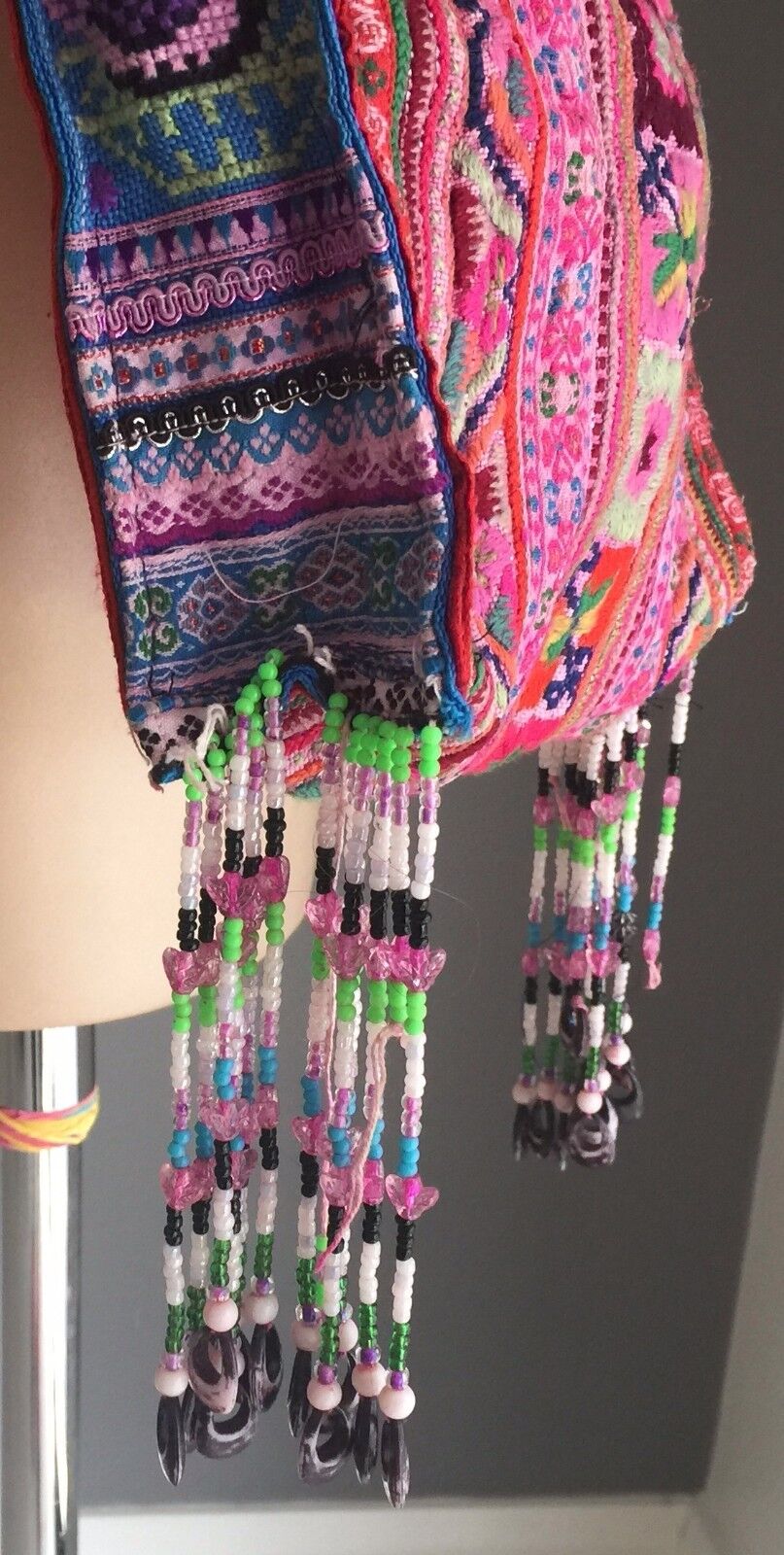 CROSS BODY SHOULDER BAG Multi Colour & Gold Fabric Zipped Top Beaded Tassels NEW