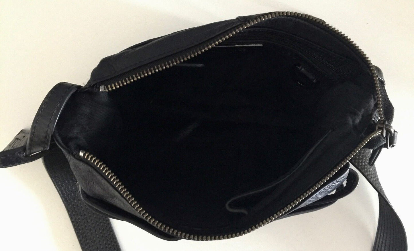 PINK CORPORATION Shoulder Bag Black Leather Crossbody Handbag  Stylish