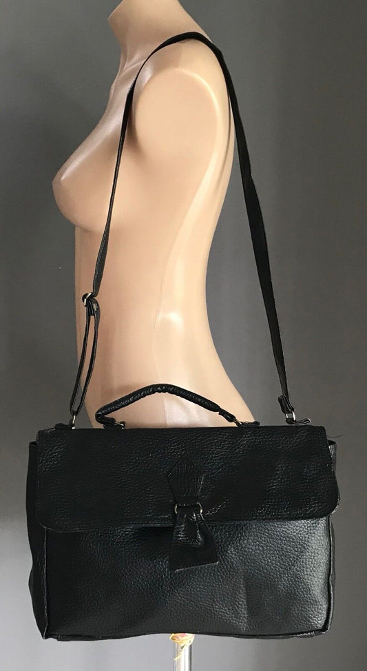 BAG TRADER Cross Body Bag Pebble Look Black Vinyl Satchel Bag Vintage