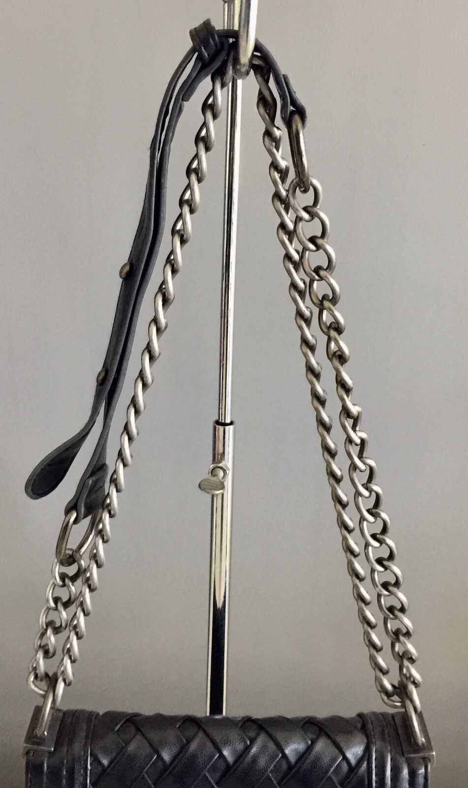 Cross Body Shoulder Bag Black Pleather "Thatched" Feature Double Thick Chain