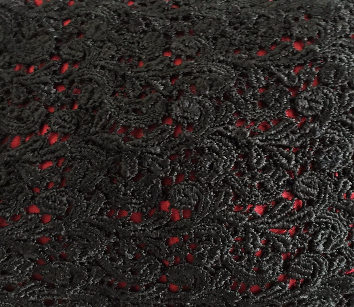 CLUTCH BAG Black Lace on Red Lining Frame Short Chain Shoulder Strap Handbag